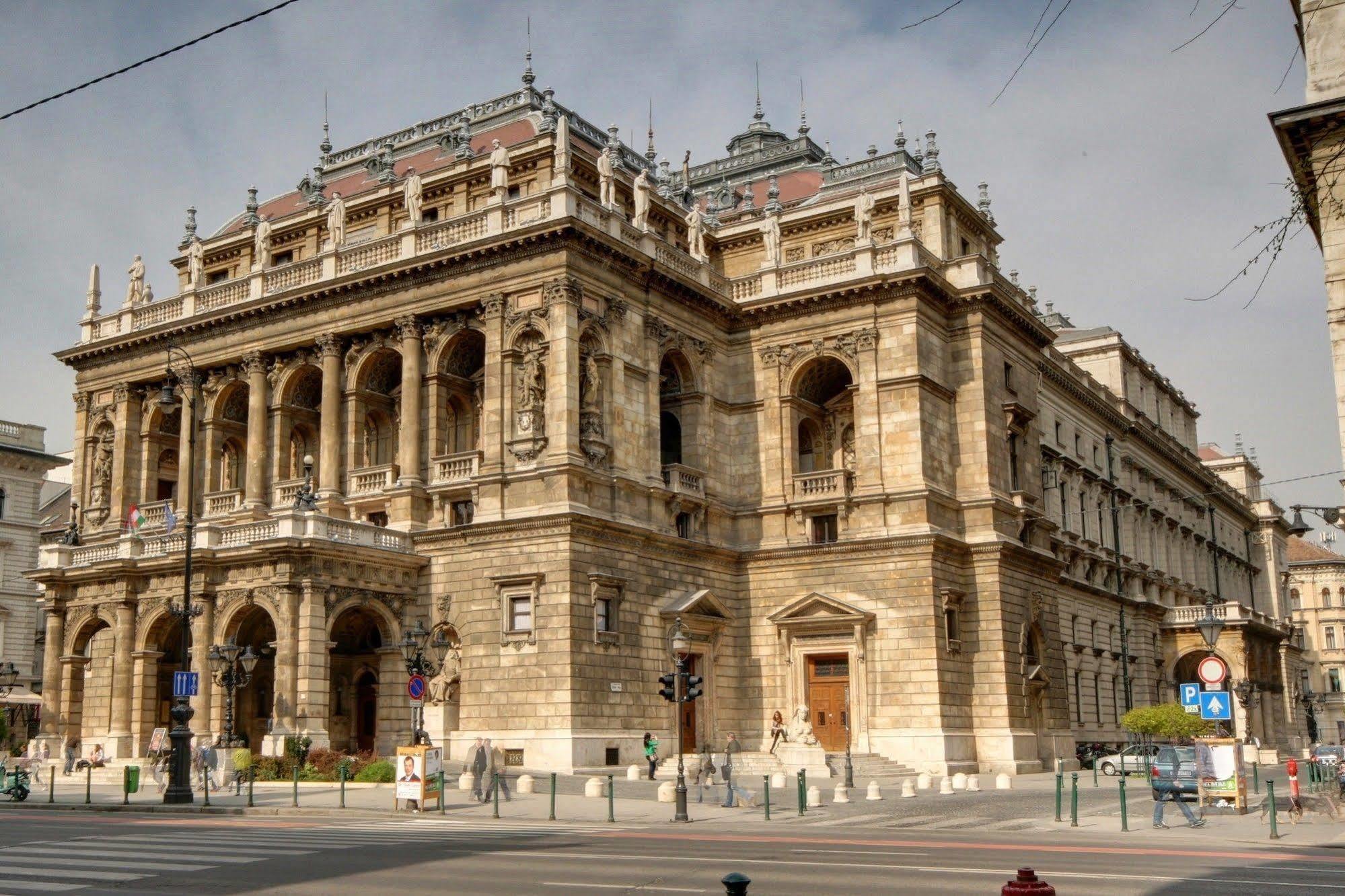Opera Guesthouse Budapest Exterior foto